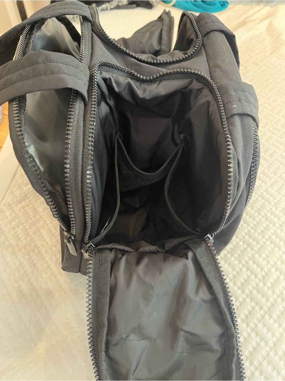 BAGSMART Black Quilted Toiletry Dopp Kit - Picture 9 of 9